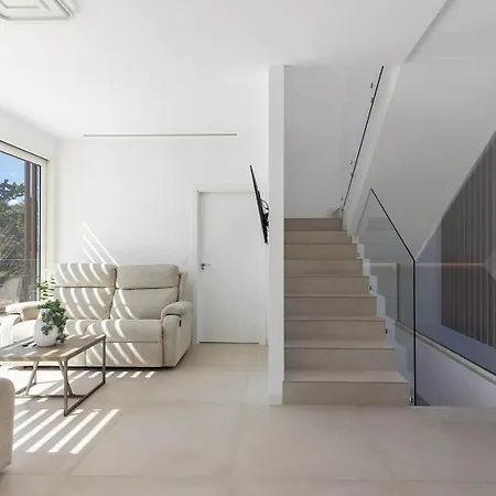 Villa Private Just Steps From The Dehesa de Campoamor (Orihuela Costa)