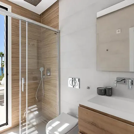 Villa Private Just Steps From The Dehesa de Campoamor (Orihuela Costa)